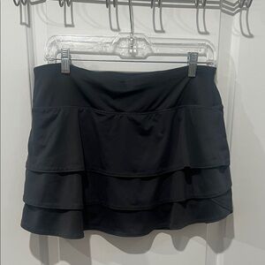 Athleta Gray Swagger Tiered Tennis Skirt Size Medium